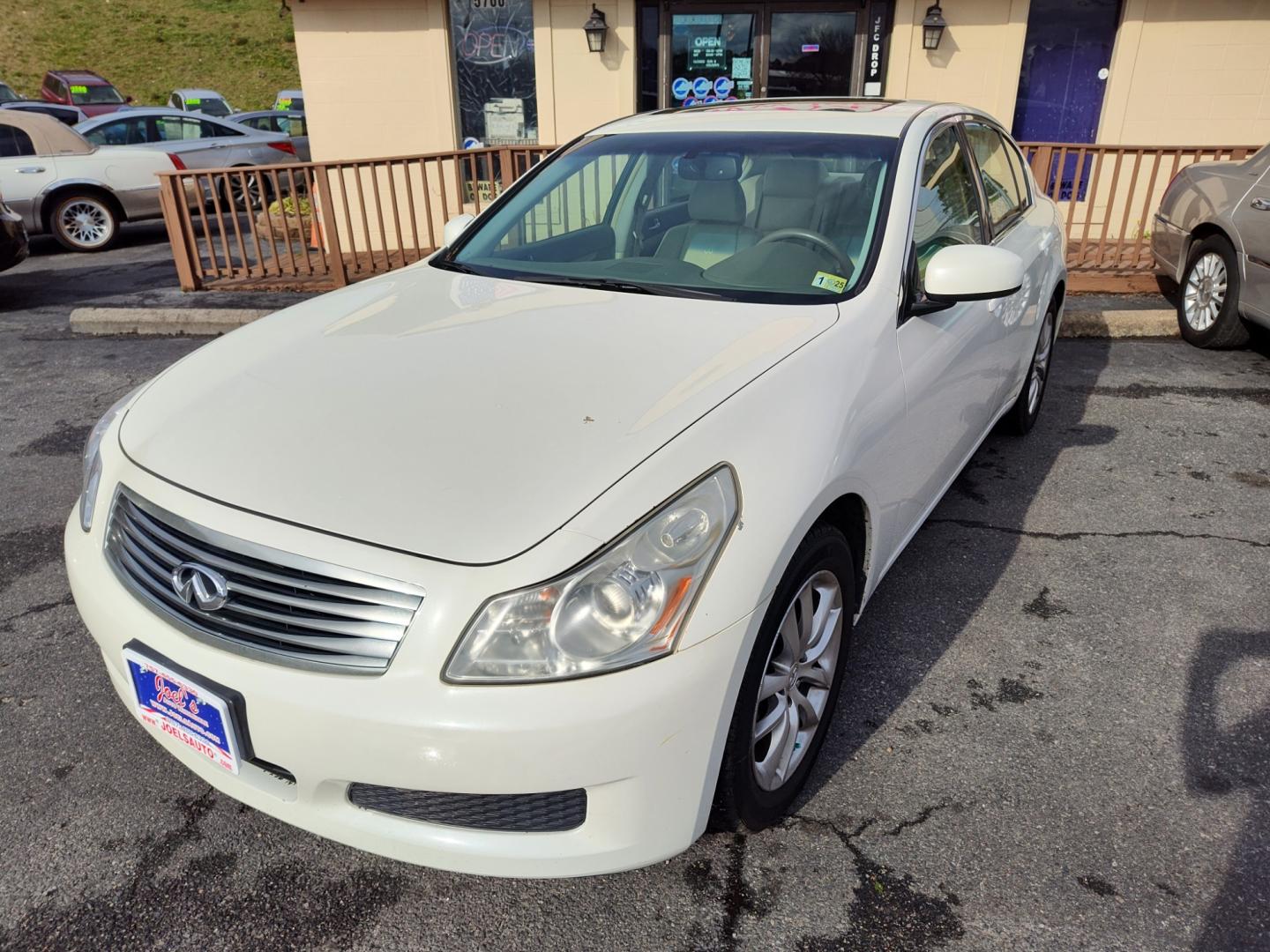 2007 WHITE Infiniti G35X (JNKBV61F57M) , Automatic transmission, located at 5700 Curlew Drive, Norfolk, VA, 23502, (757) 455-6330, 36.841885, -76.209412 - Photo#6